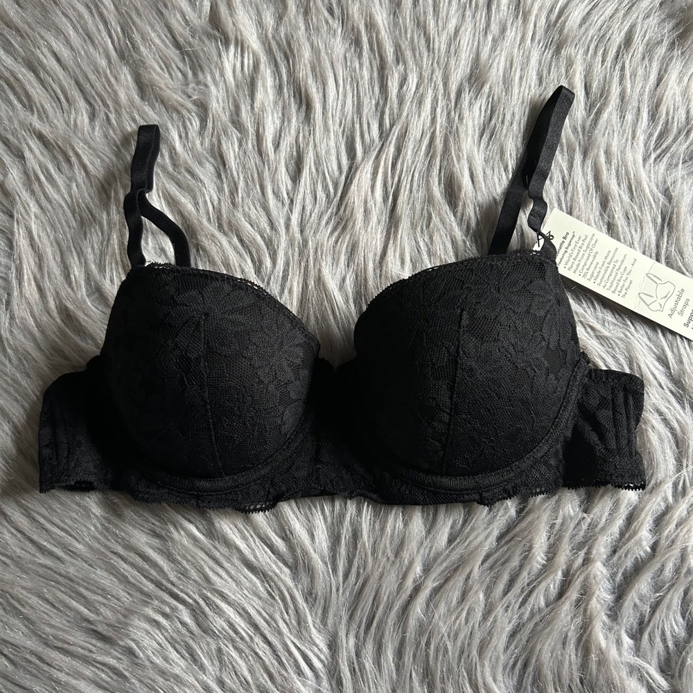 No Boundaries Balconette Bra Women's Size 34B Black Floral Lace Underwire